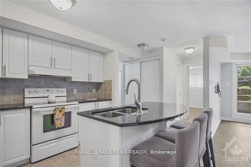 Photo 5 of Unit #2, 46 Barnstone Drive, Ottawa, Barrhaven East — HOMEH