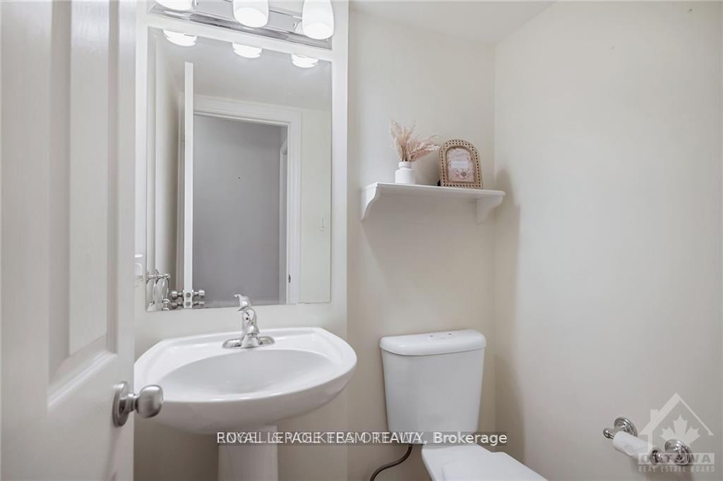 Photo 18 of Unit #2, 46 Barnstone Drive, Ottawa, Barrhaven East — HOMEH