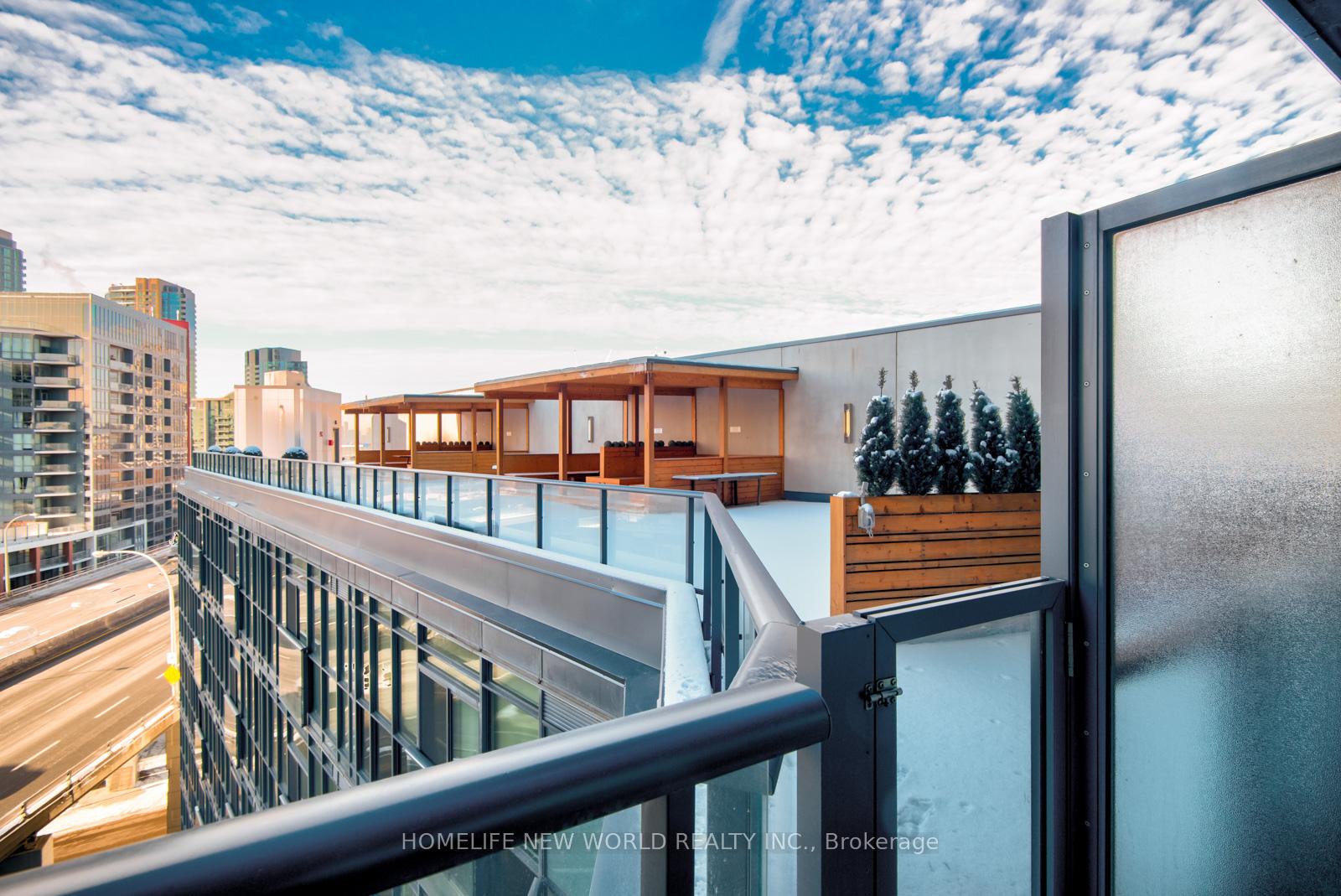 Photo 2 of Unit 1012, 169 Fort York Boulevard, Toronto, Waterfront Communities — HOMEH