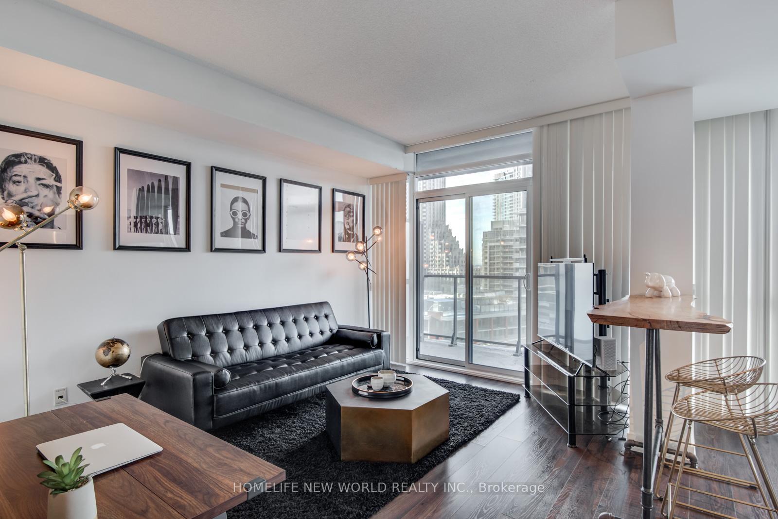 Photo 5 of Unit 1012, 169 Fort York Boulevard, Toronto, Waterfront Communities — HOMEH