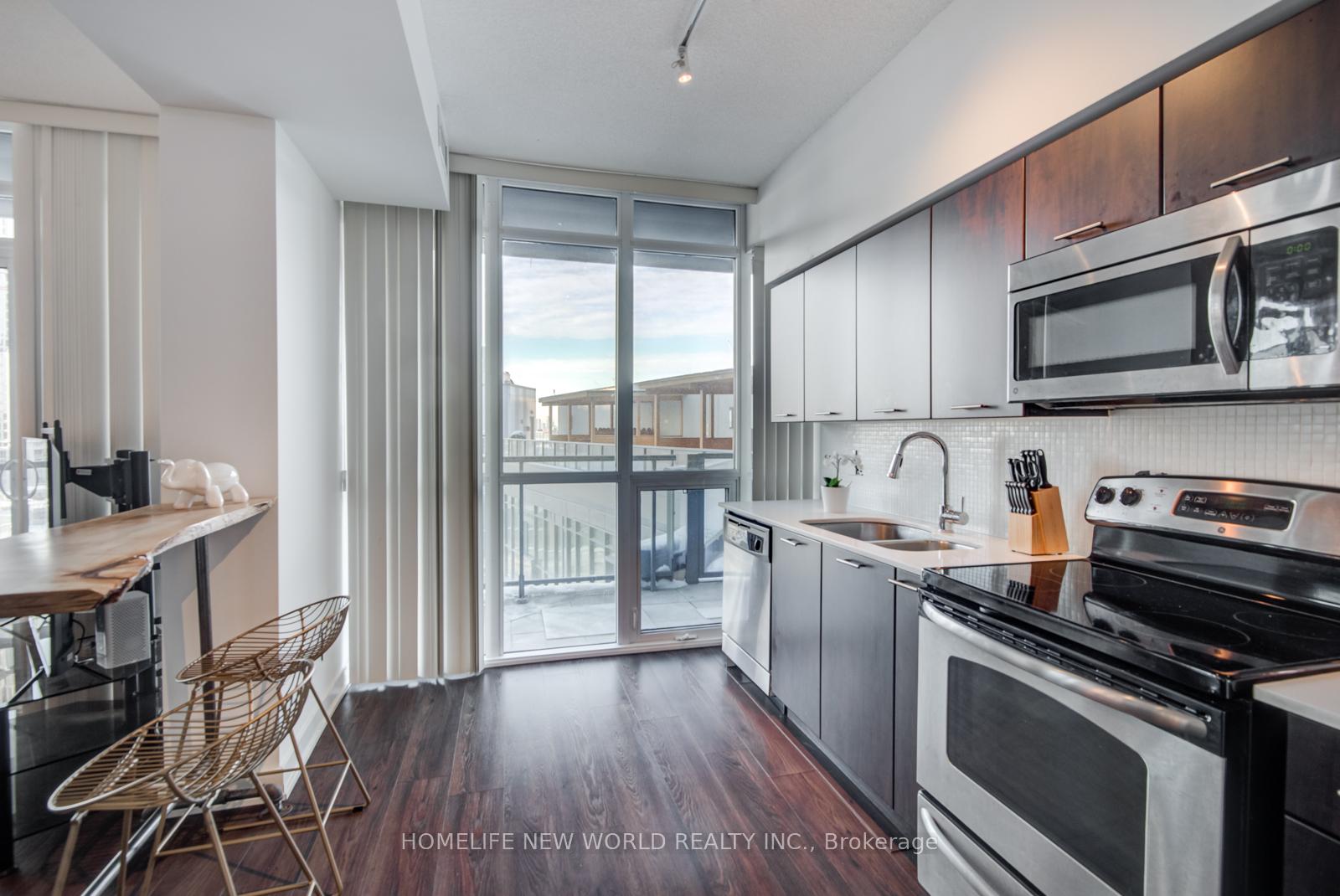 Photo 10 of Unit 1012, 169 Fort York Boulevard, Toronto, Waterfront Communities — HOMEH