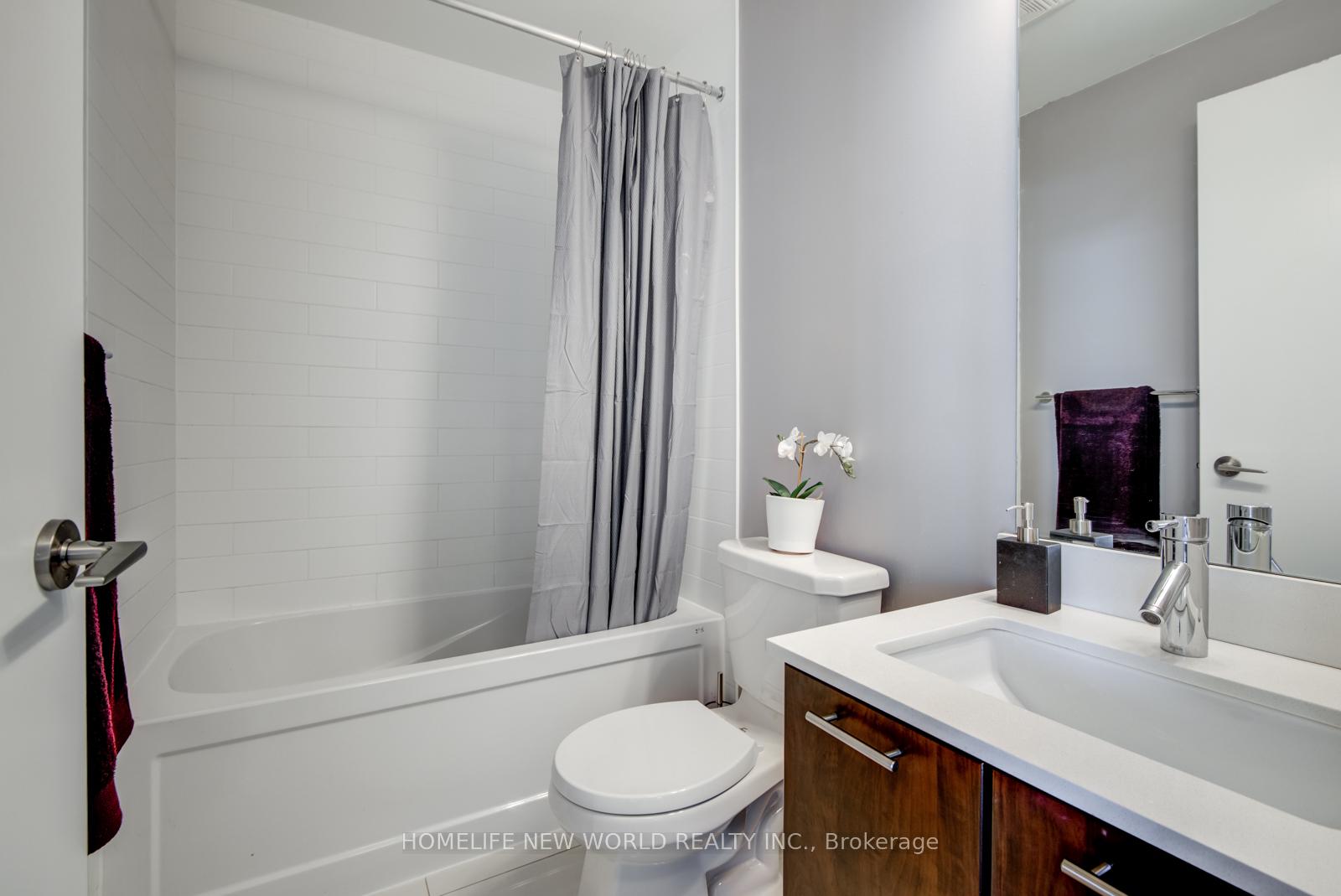 Photo 13 of Unit 1012, 169 Fort York Boulevard, Toronto, Waterfront Communities — HOMEH