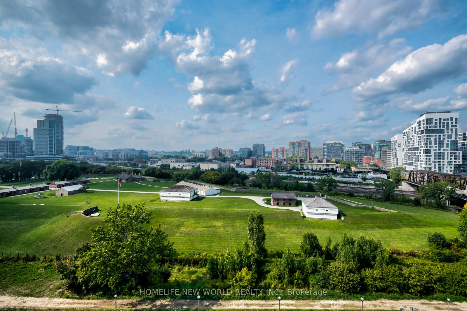 Photo 17 of Unit 1012, 169 Fort York Boulevard, Toronto, Waterfront Communities — HOMEH