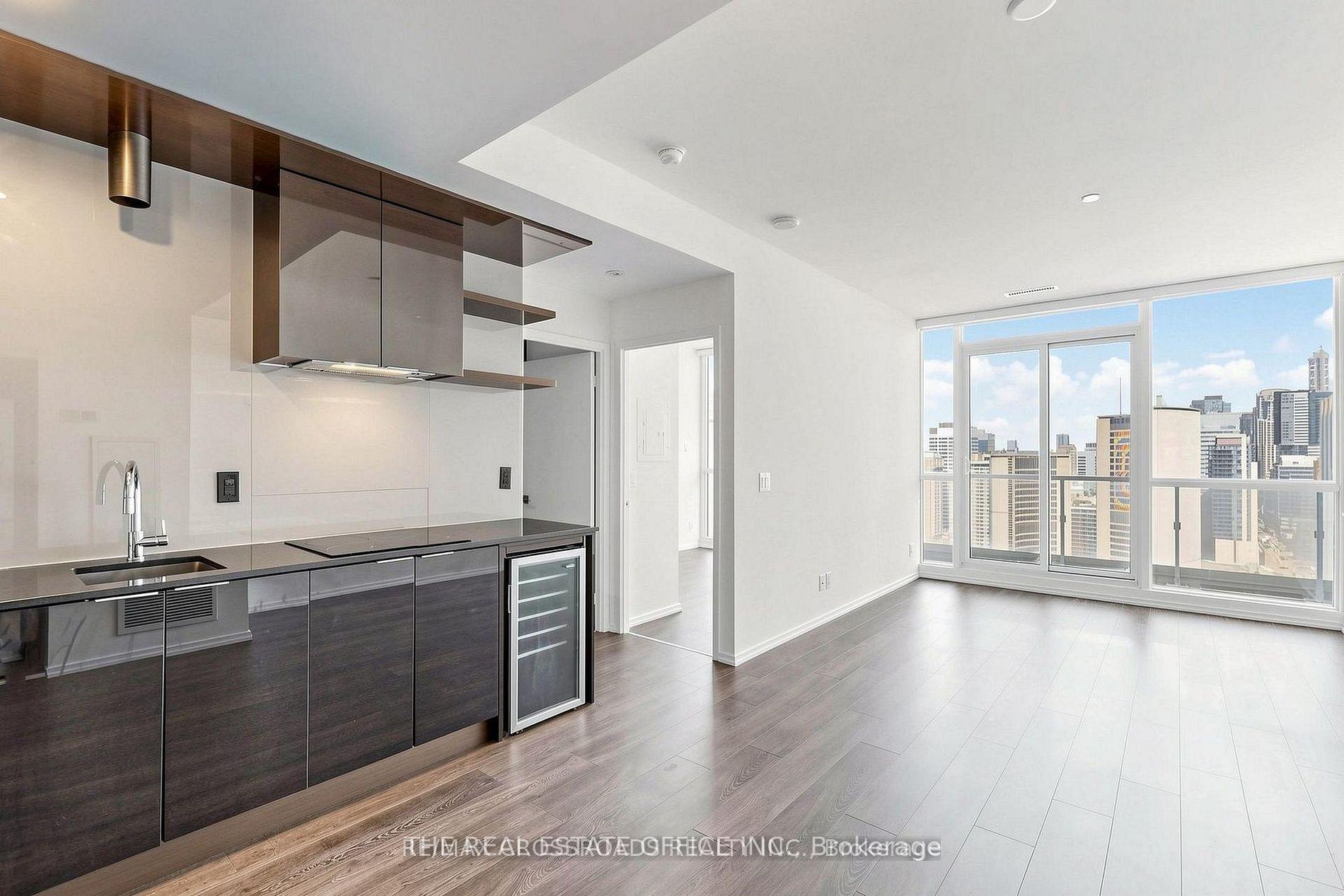 Photo 7 of Unit 2816, 70 Temperance Street W, Toronto, Bay Street Corridor — HOMEH