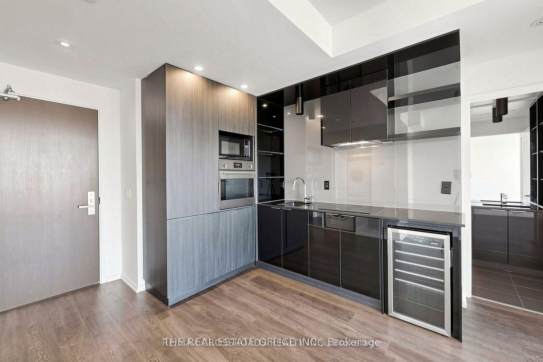 Photo 9 of Unit 2816, 70 Temperance Street W, Toronto, Bay Street Corridor — HOMEH