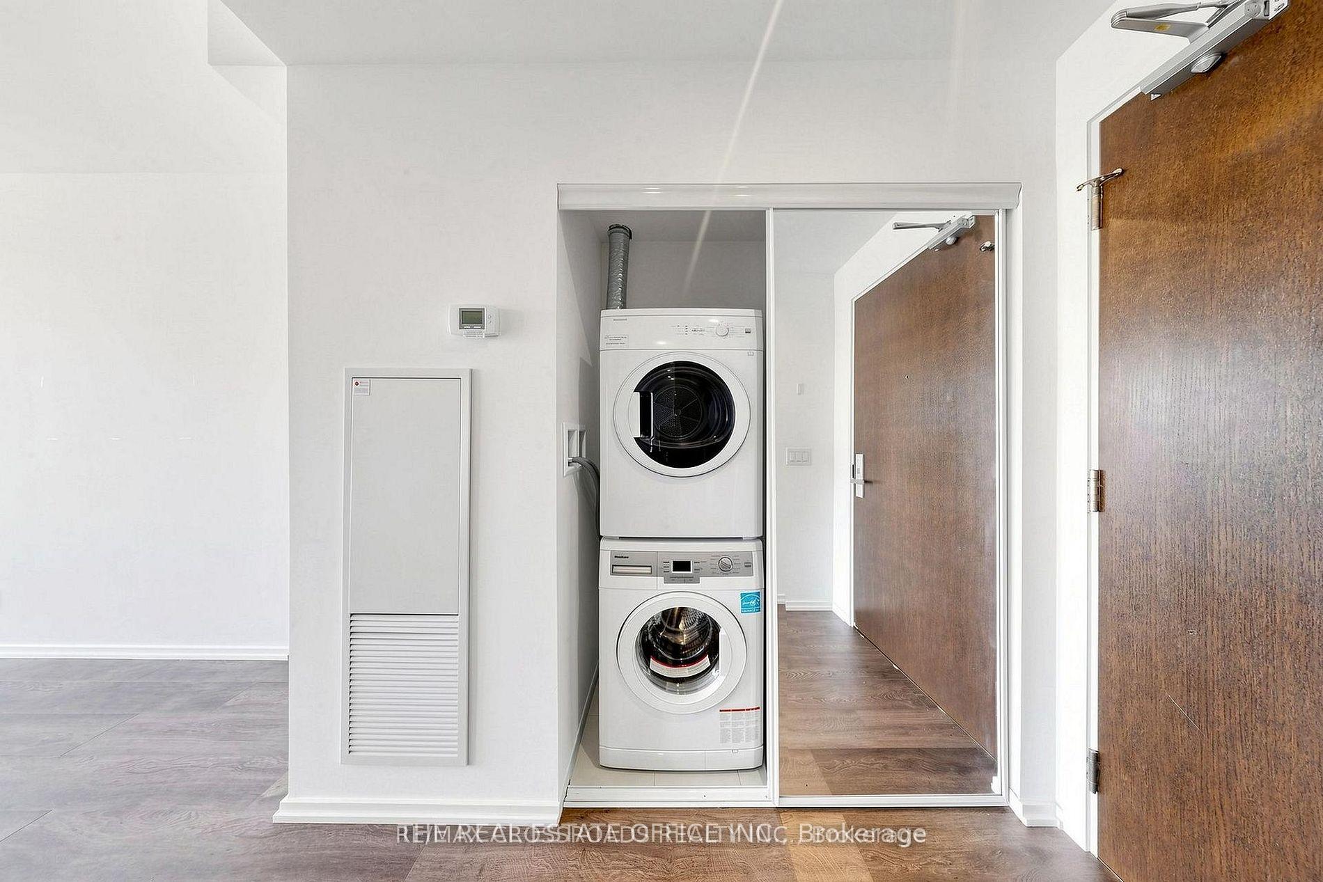 Photo 10 of Unit 2816, 70 Temperance Street W, Toronto, Bay Street Corridor — HOMEH