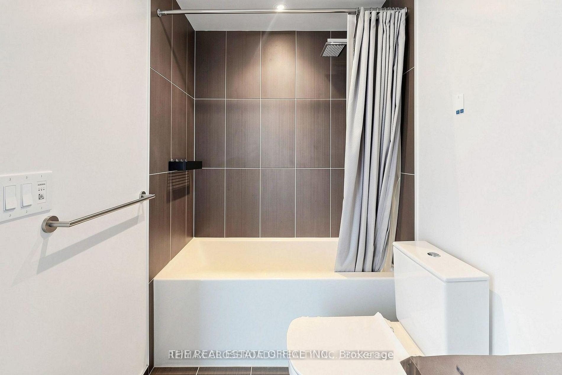 Photo 12 of Unit 2816, 70 Temperance Street W, Toronto, Bay Street Corridor — HOMEH
