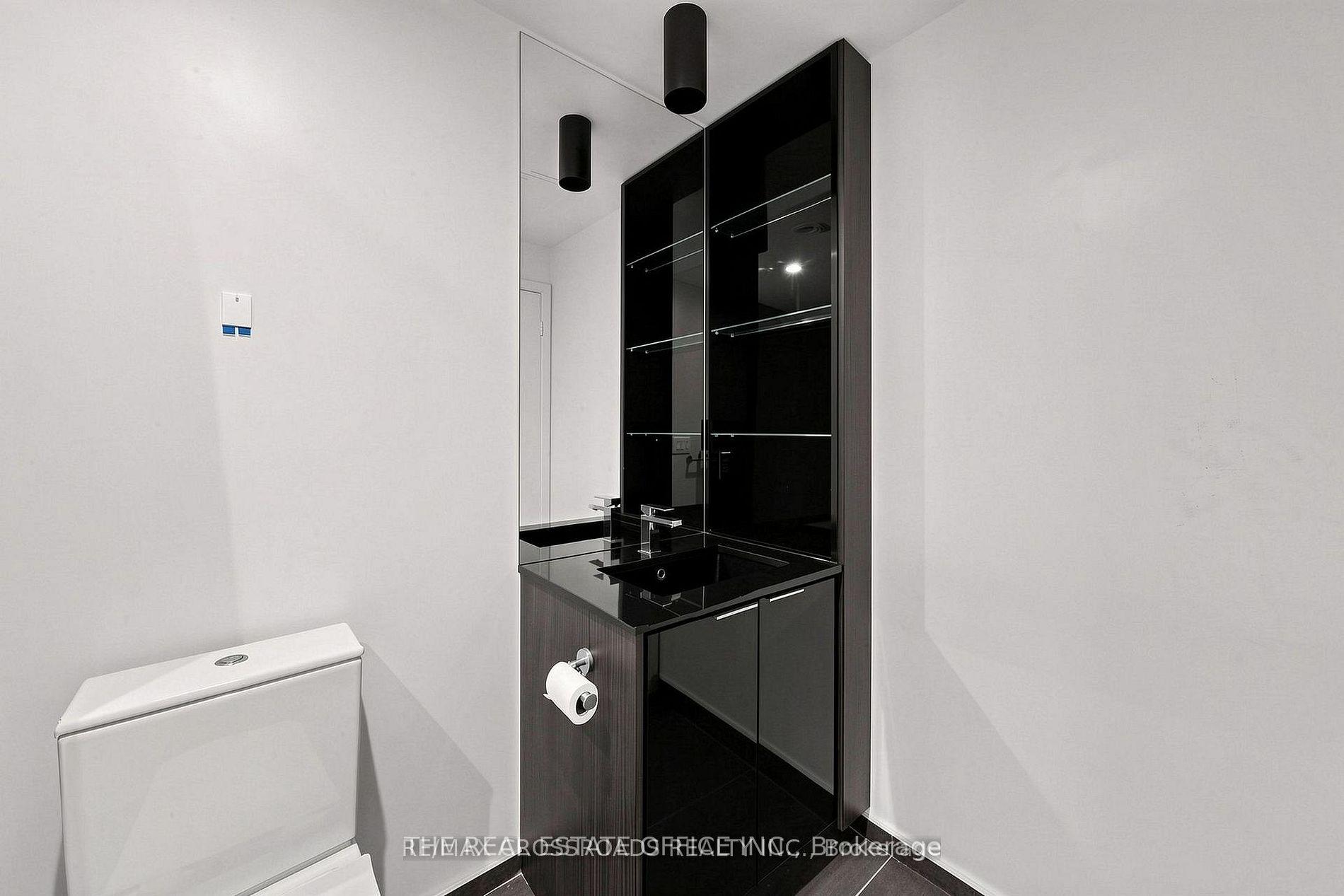 Photo 13 of Unit 2816, 70 Temperance Street W, Toronto, Bay Street Corridor — HOMEH