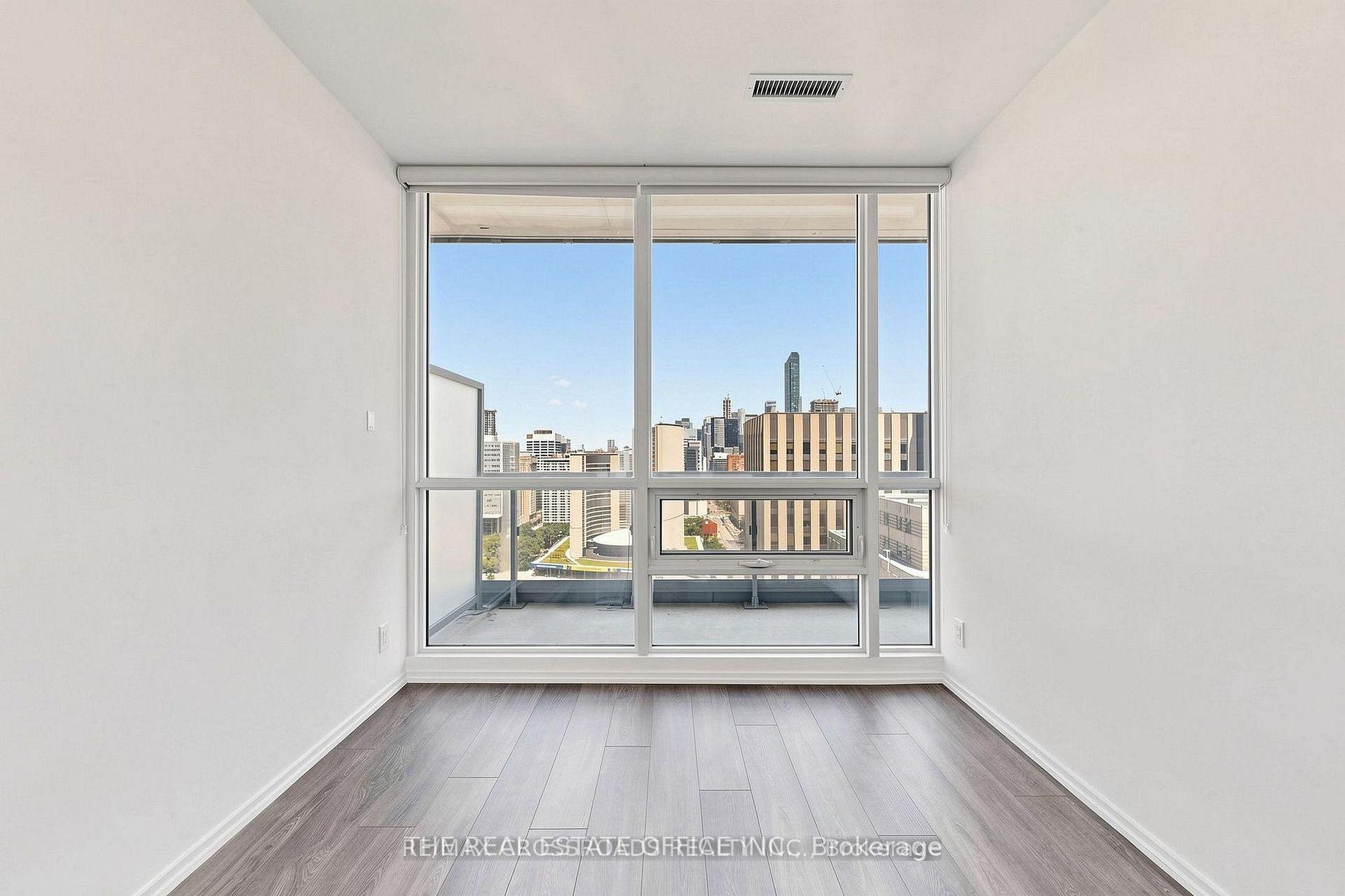 Photo 14 of Unit 2816, 70 Temperance Street W, Toronto, Bay Street Corridor — HOMEH