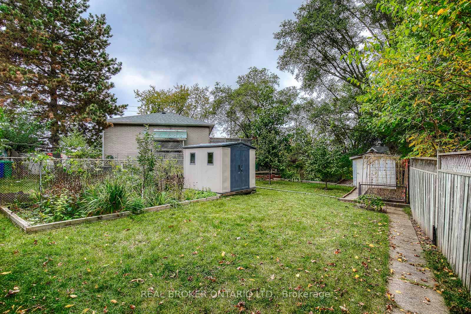 Photo 8 of Unit BSMT, 43 Hammond Road, Mississauga, Streetsville — HOMEH
