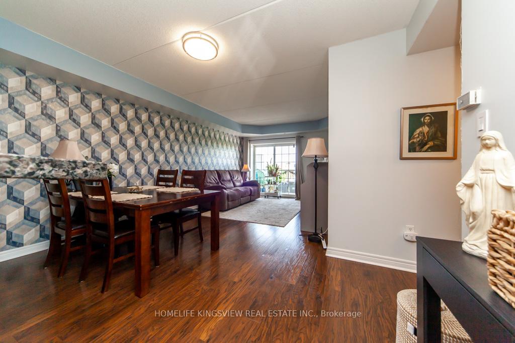 Photo 4 of Unit 301, 7428 Markham Road, Markham, Middlefield — HOMEH