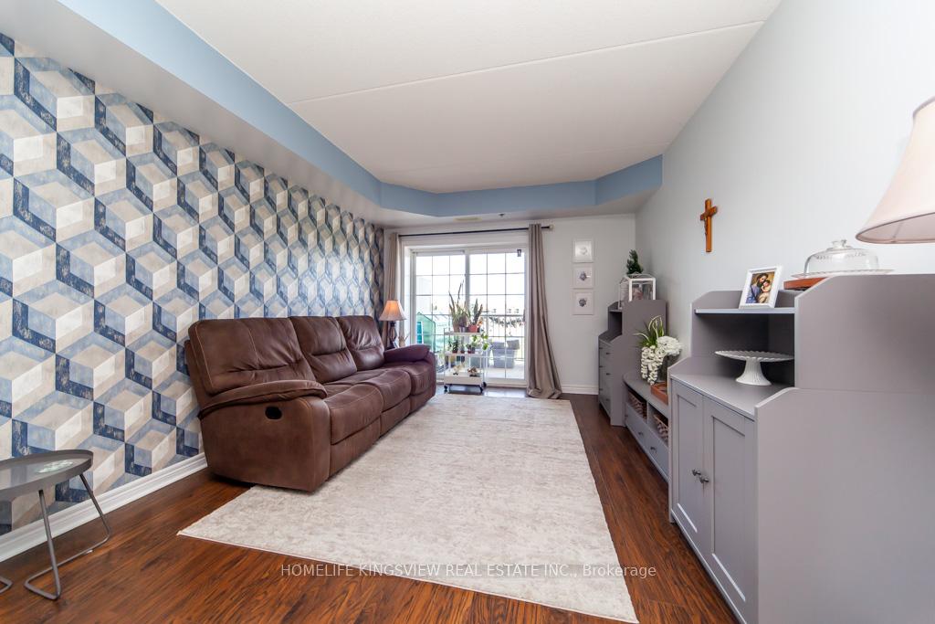 Photo 5 of Unit 301, 7428 Markham Road, Markham, Middlefield — HOMEH