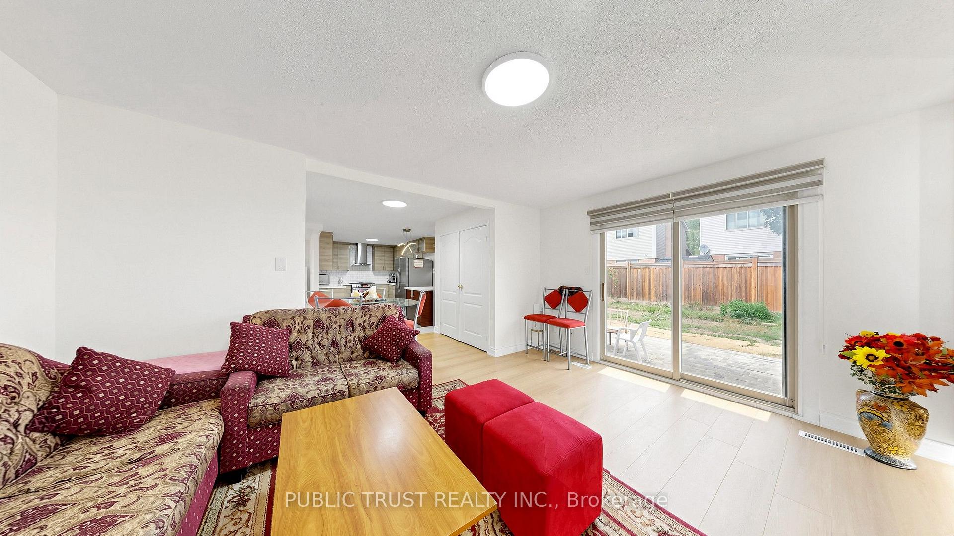 Photo 15 of 27 Mackay Street S, Brampton, Central Park — HOMEH