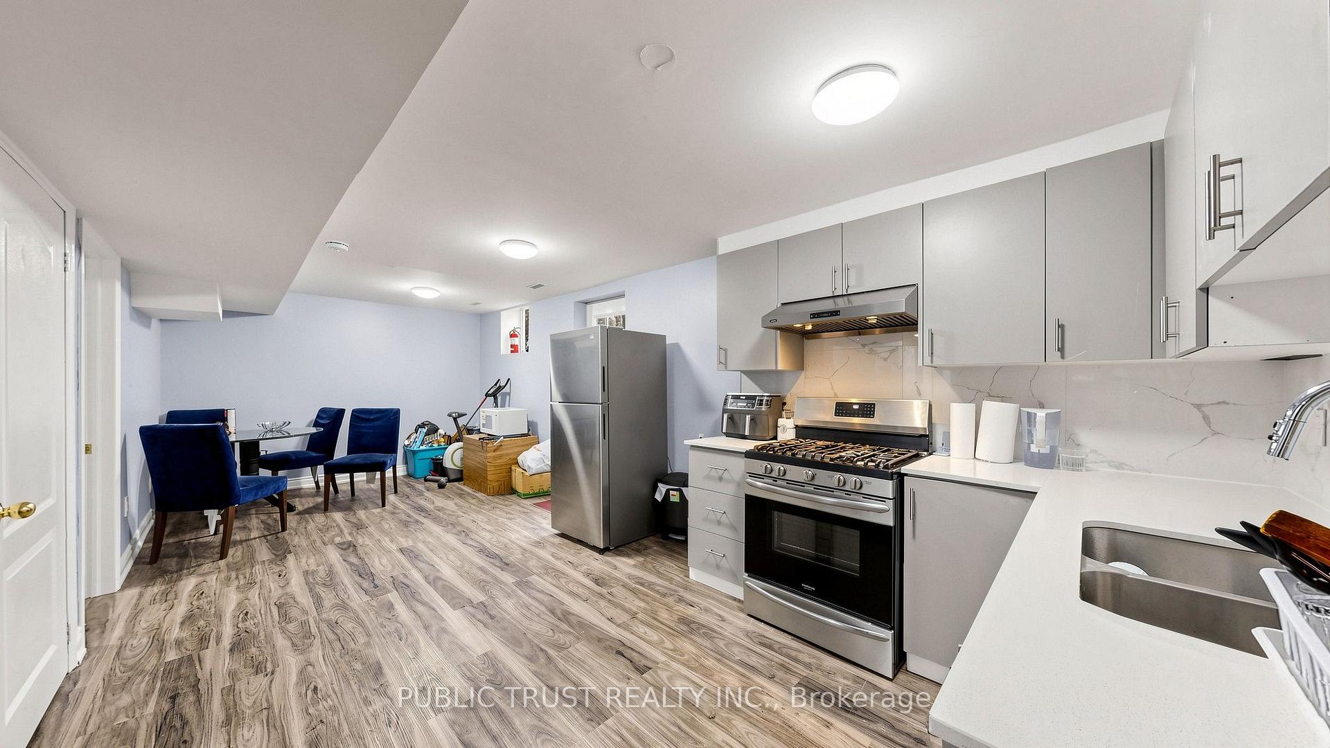 Photo 35 of 27 Mackay Street S, Brampton, Central Park — HOMEH