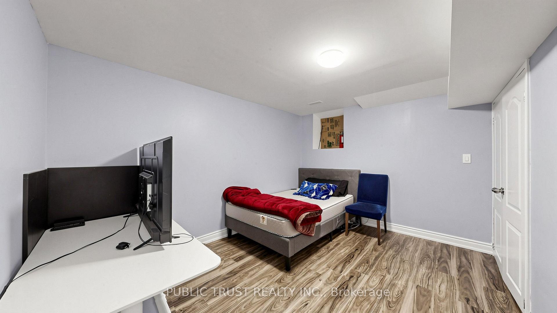 Photo 38 of 27 Mackay Street S, Brampton, Central Park — HOMEH