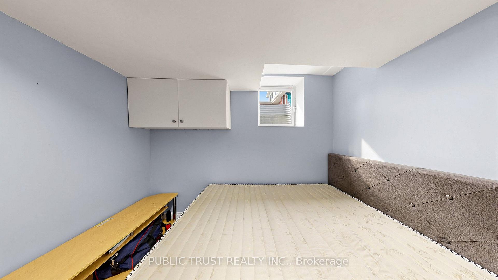 Photo 41 of 27 Mackay Street S, Brampton, Central Park — HOMEH
