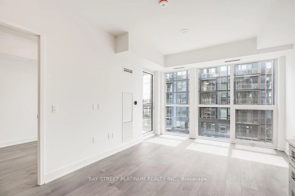 Photo 11 of Unit 537, 2343 Khalsa Gate W, Oakville, West Oak Trails — HOMEH