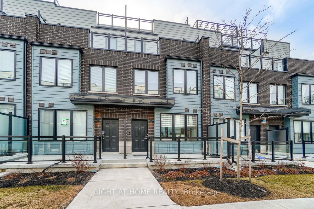 Photo 3 of Unit 3, 2285 McNab Lane, Mississauga, Clarkson — HOMEH