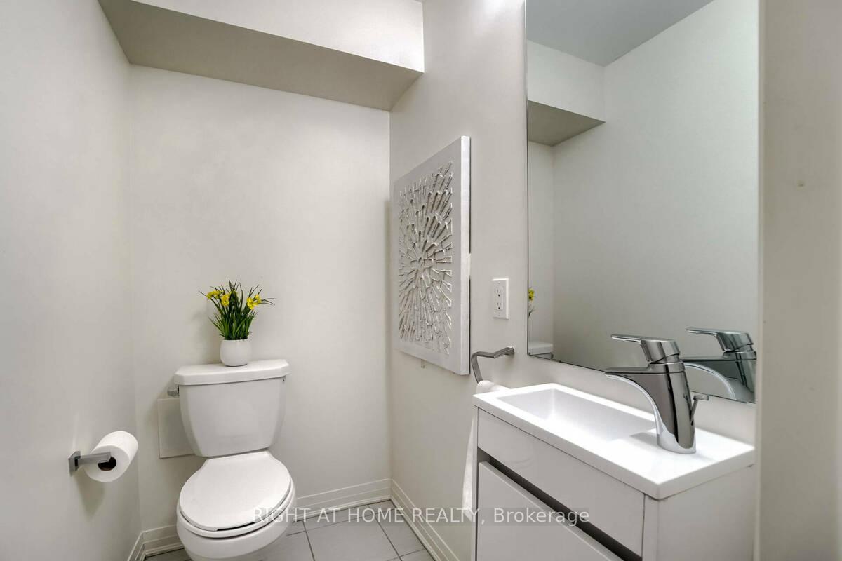Photo 15 of Unit 3, 2285 McNab Lane, Mississauga, Clarkson — HOMEH
