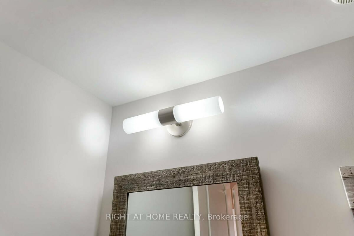 Photo 23 of Unit 3, 2285 McNab Lane, Mississauga, Clarkson — HOMEH