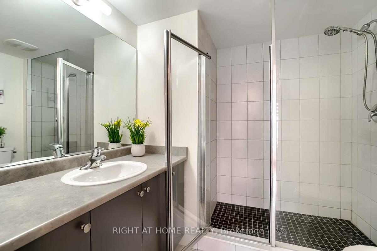 Photo 29 of Unit 3, 2285 McNab Lane, Mississauga, Clarkson — HOMEH