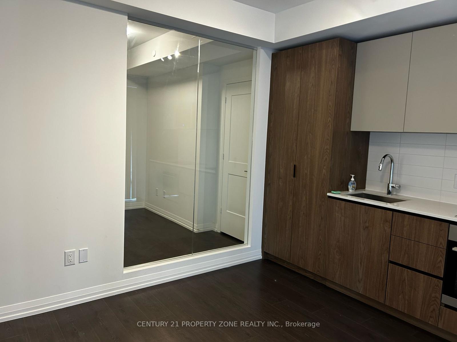 Photo 3 of Unit 3421, 28 Widmer Street, Toronto, Waterfront Communities — HOMEH