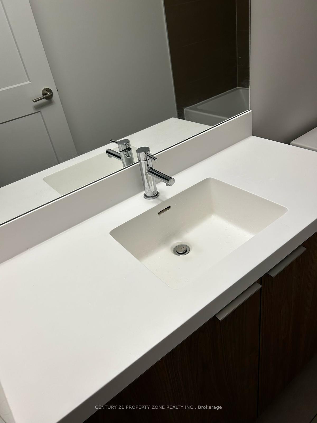 Photo 7 of Unit 3421, 28 Widmer Street, Toronto, Waterfront Communities — HOMEH