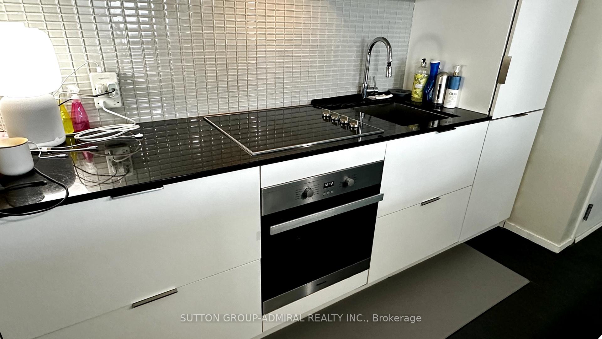Photo 8 of Unit 3511, 5 St Joseph Street, Toronto, Bay Street Corridor — HOMEH