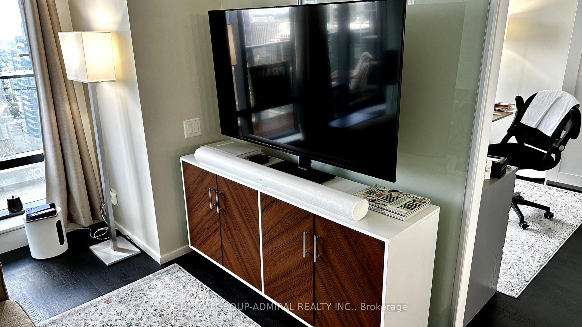 Photo 10 of Unit 3511, 5 St Joseph Street, Toronto, Bay Street Corridor — HOMEH