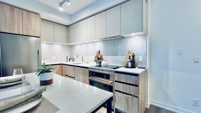 Photo 6 of Unit 120, 8 Beverley Glen Boulevard, Vaughan, Beverley Glen — HOMEH