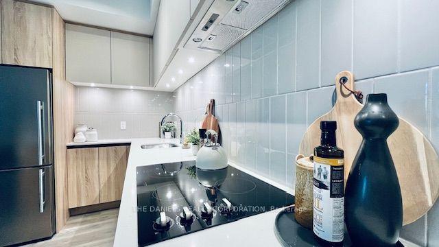 Photo 12 of Unit 120, 8 Beverley Glen Boulevard, Vaughan, Beverley Glen — HOMEH