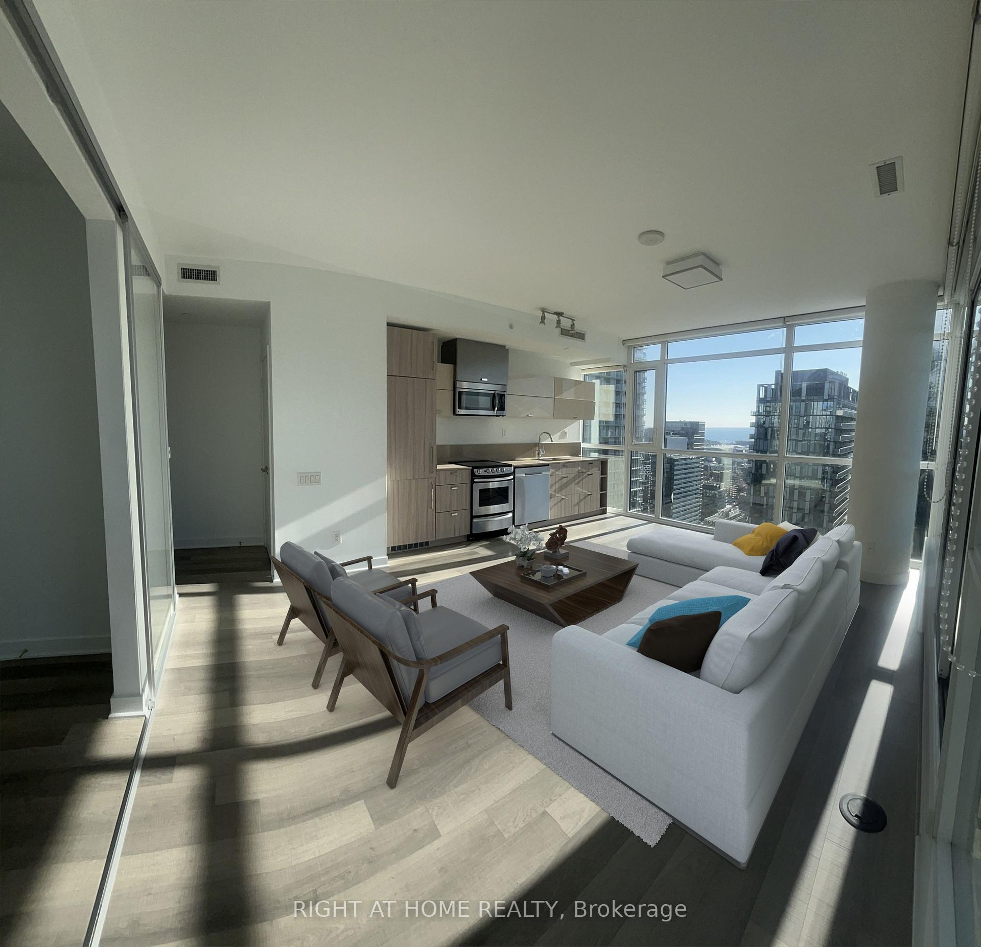 Front of Unit 3904, 290 Adelaide Street W