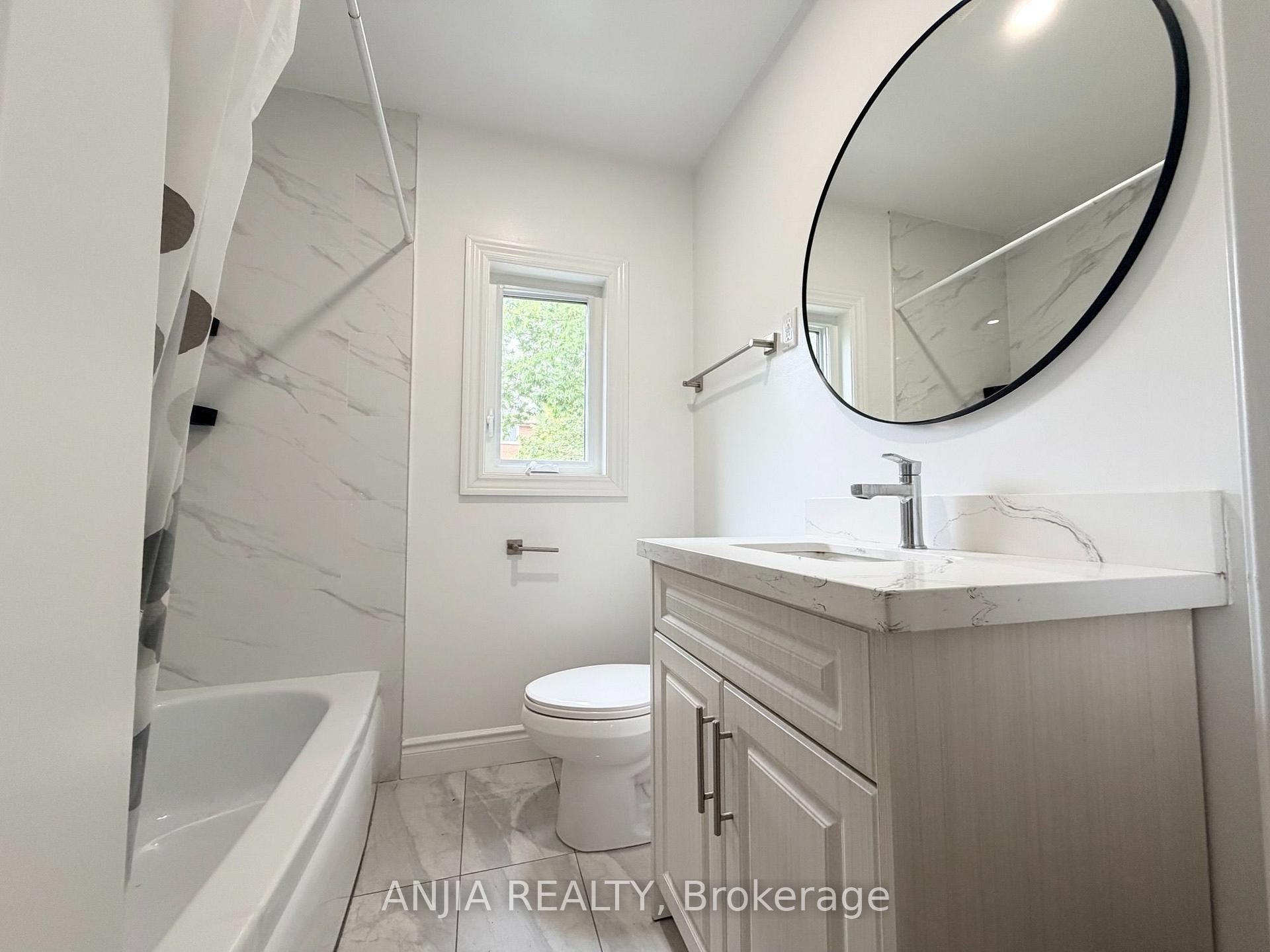 Photo 11 of 77 Nash Drive, North York, Downsview-Roding-CFB — HOMEH