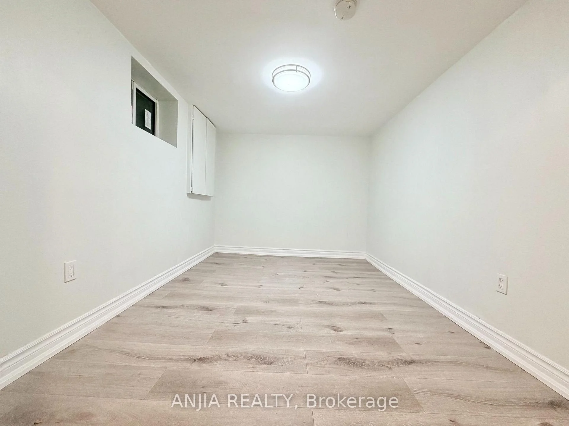 Photo 30 of 77 Nash Drive, North York, Downsview-Roding-CFB — HOMEH