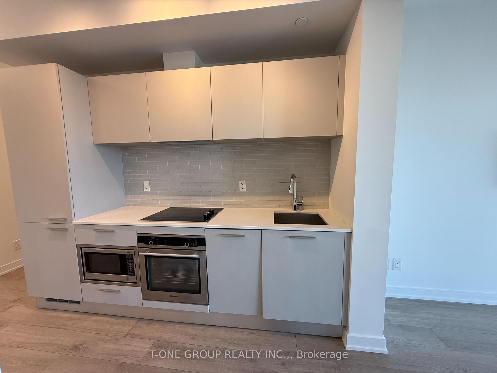 Photo 5 of Unit 2704, 3 Gloucester Street, Toronto, Church-Yonge Corridor — HOMEH