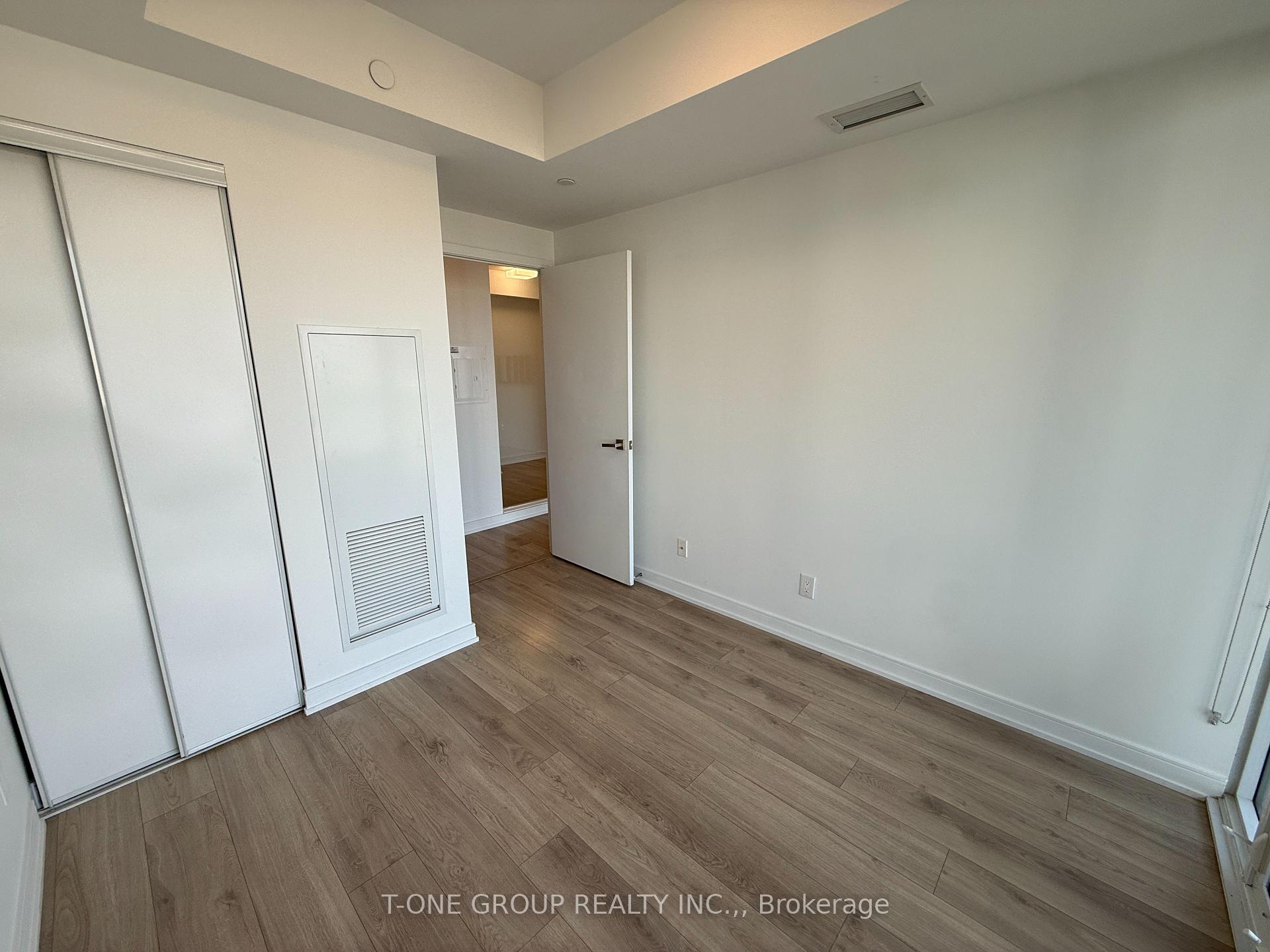 Photo 11 of Unit 2704, 3 Gloucester Street, Toronto, Church-Yonge Corridor — HOMEH