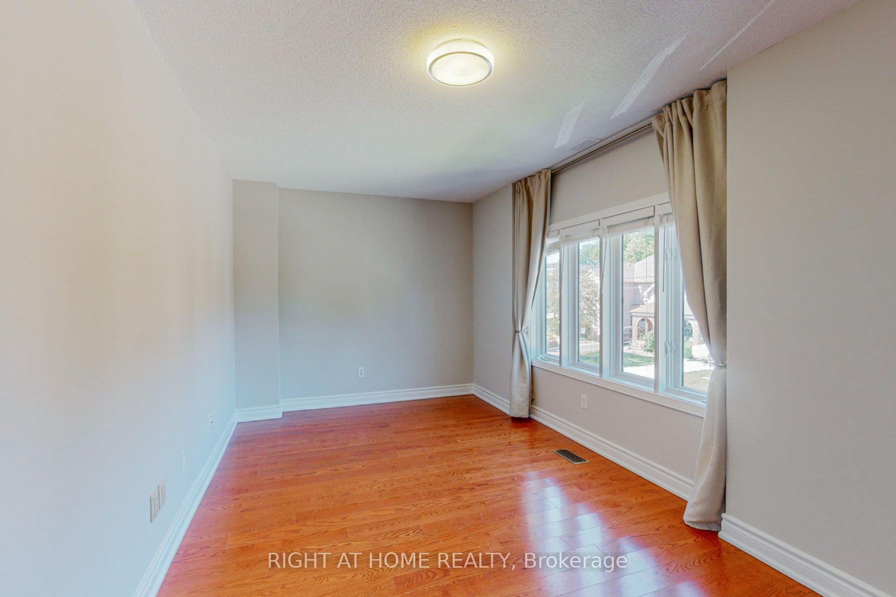 Photo 10 of 183 Cameron Avenue, North York, Lansing-Westgate — HOMEH