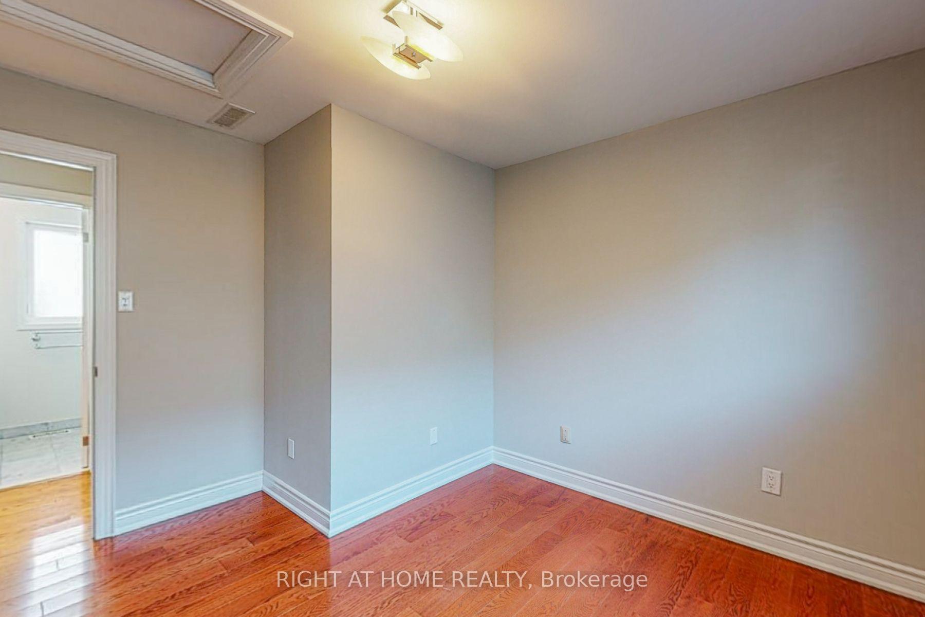 Photo 13 of 183 Cameron Avenue, North York, Lansing-Westgate — HOMEH