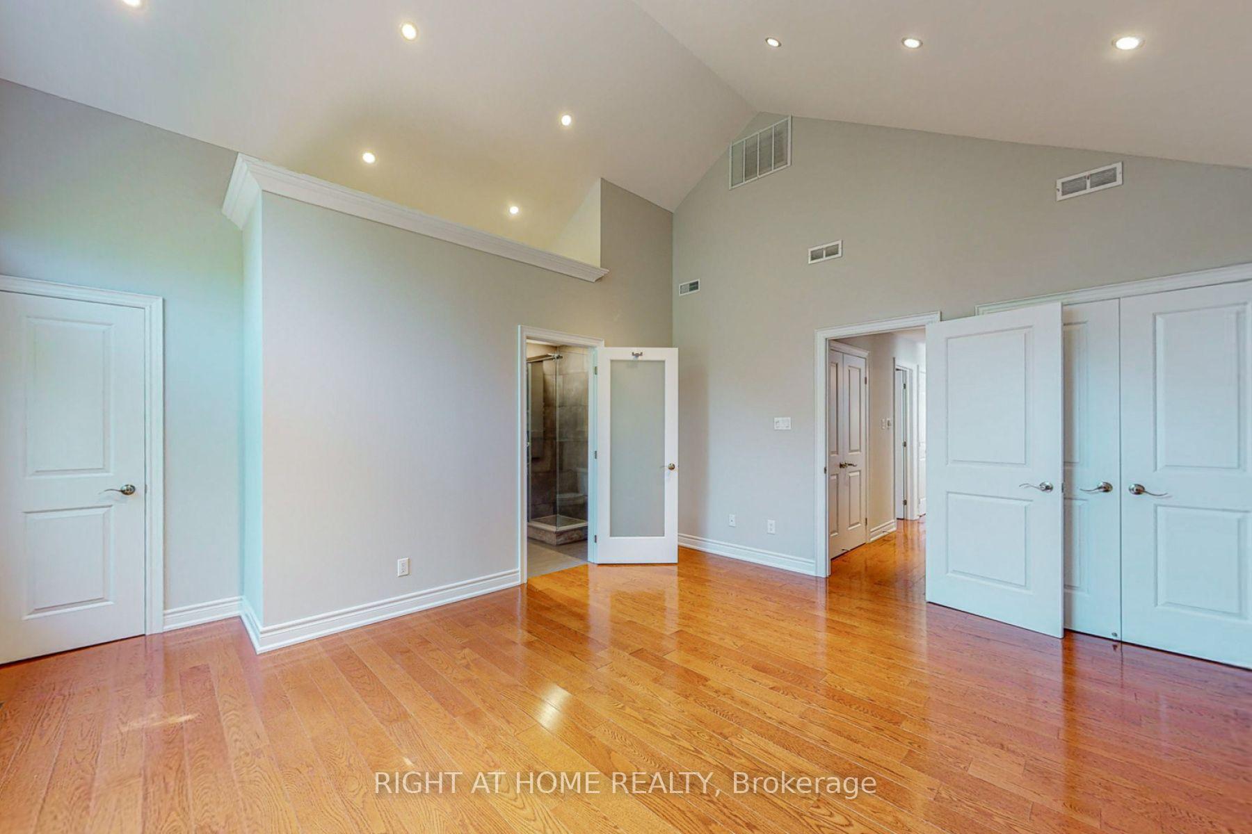 Photo 17 of 183 Cameron Avenue, North York, Lansing-Westgate — HOMEH