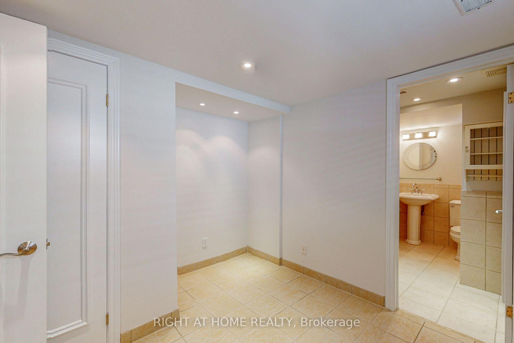 Photo 24 of 183 Cameron Avenue, North York, Lansing-Westgate — HOMEH