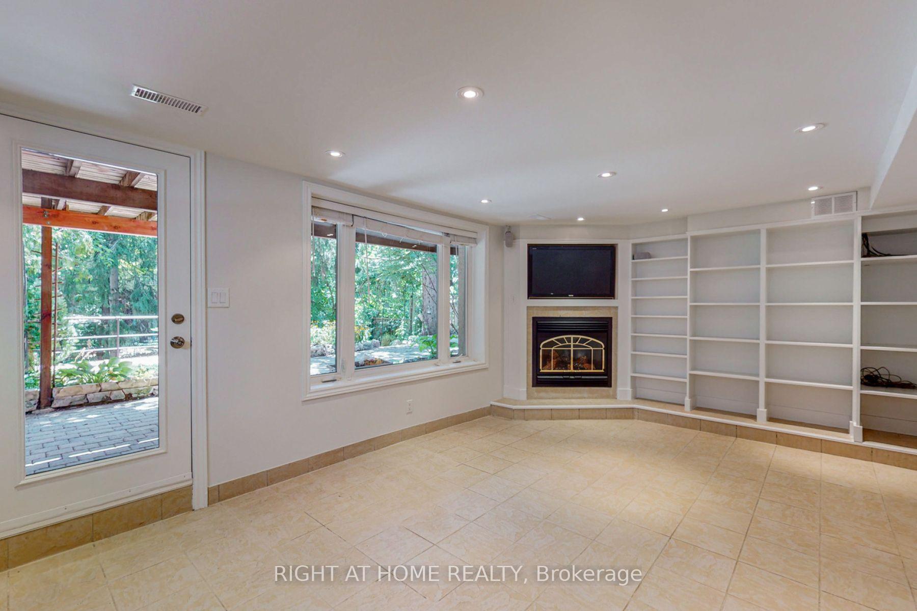 Photo 27 of 183 Cameron Avenue, North York, Lansing-Westgate — HOMEH