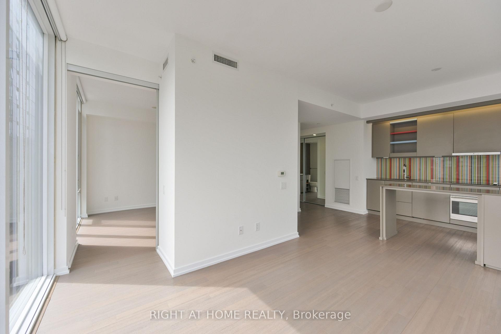 Photo 10 of Unit 3903, 101 Peter Street, Toronto, Waterfront Communities — HOMEH