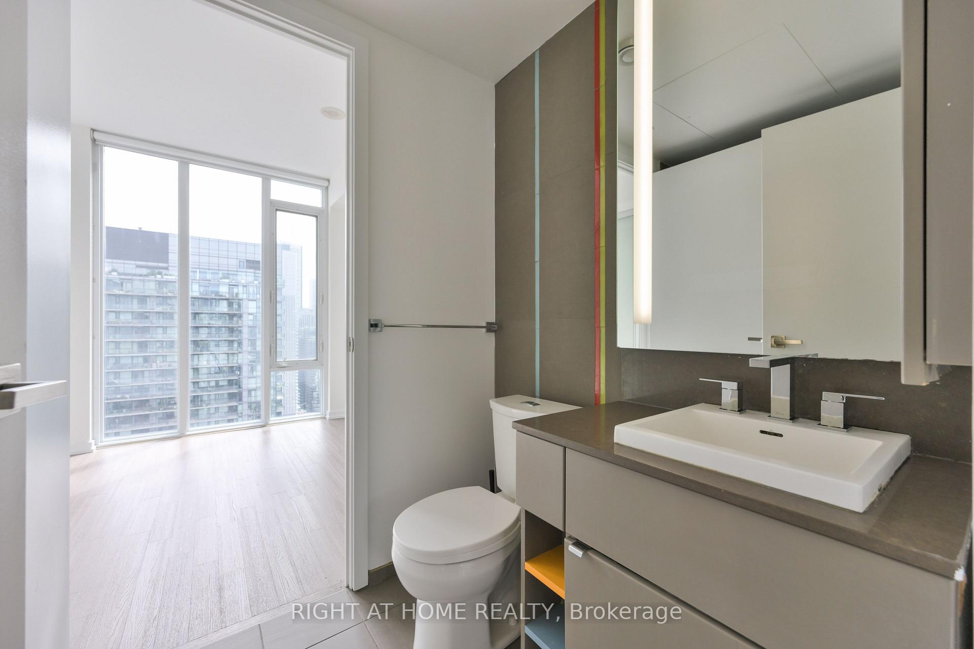 Photo 16 of Unit 3903, 101 Peter Street, Toronto, Waterfront Communities — HOMEH