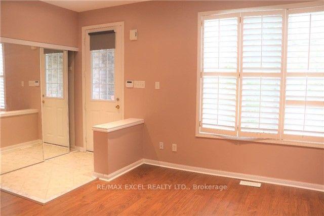 Photo 3 of 312 Country Glen Road, Markham, Cornell — HOMEH