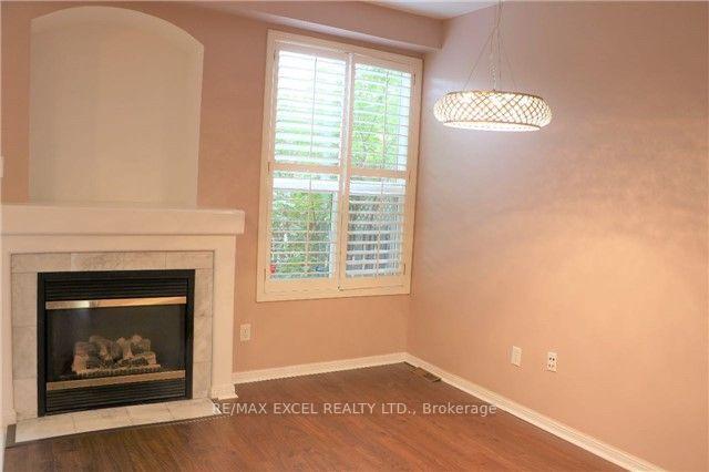 Photo 4 of 312 Country Glen Road, Markham, Cornell — HOMEH