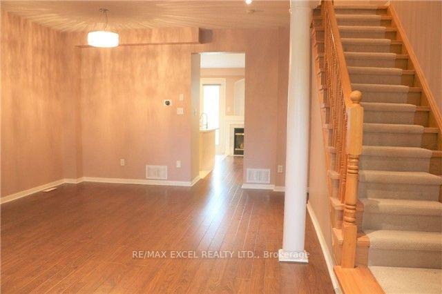 Photo 5 of 312 Country Glen Road, Markham, Cornell — HOMEH