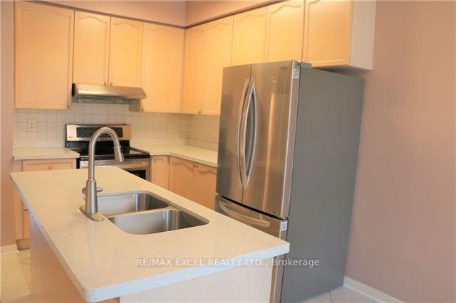 Photo 7 of 312 Country Glen Road, Markham, Cornell — HOMEH