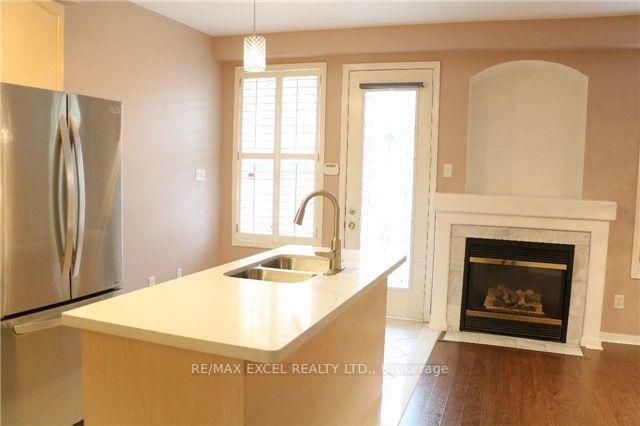 Photo 8 of 312 Country Glen Road, Markham, Cornell — HOMEH