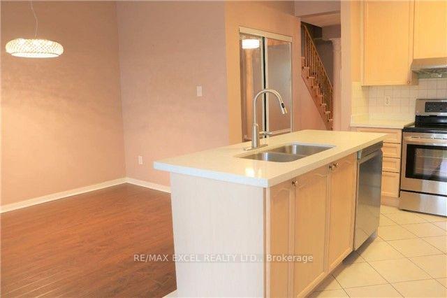 Photo 9 of 312 Country Glen Road, Markham, Cornell — HOMEH