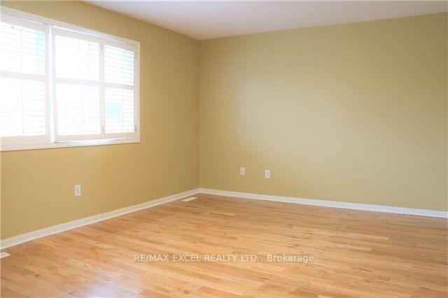 Photo 10 of 312 Country Glen Road, Markham, Cornell — HOMEH